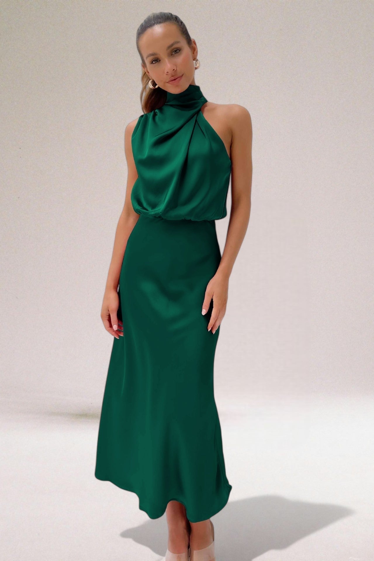 Flavia | Robe Glamour en Satin à Col Halter