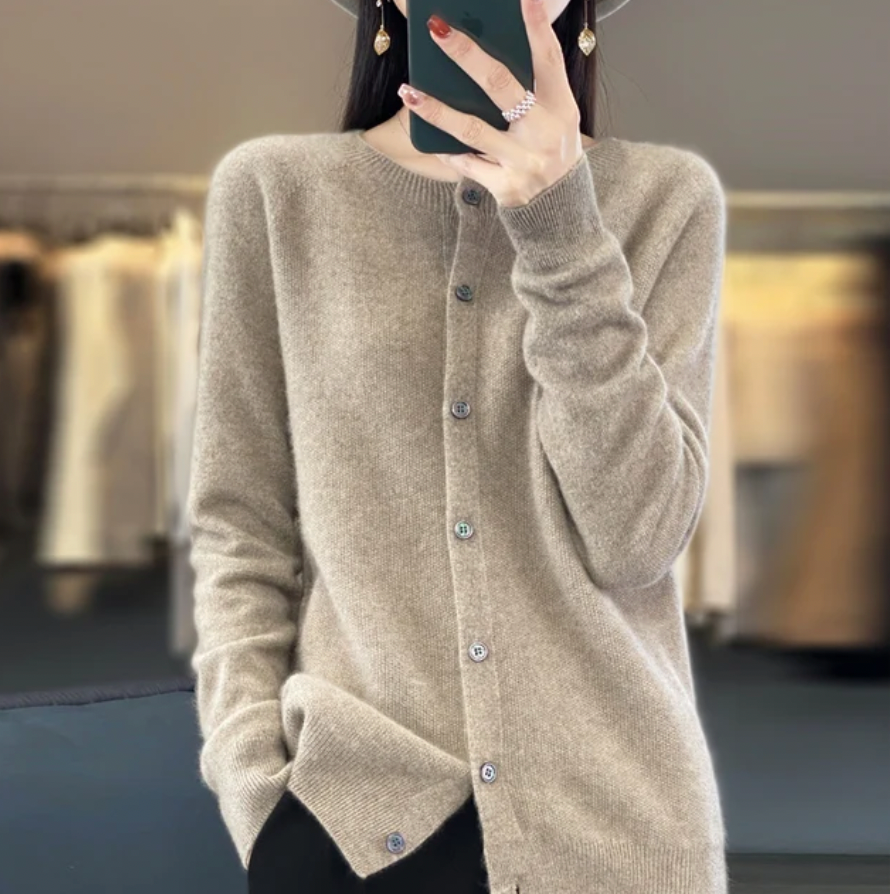 Annika | Cozy Knit Cardigan